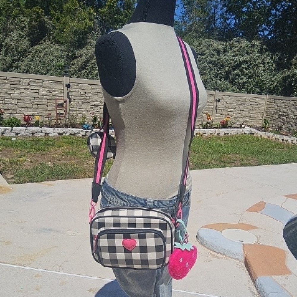 Betsey Johnson Pink Plaid Crossbody Bag with Heart Charm - Picture 4 of 7